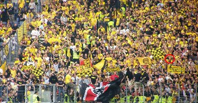 Eintracht_Frankfurt-Borussia_Dortmund08-09_(37).JPG