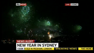 HappyNewYearSydney2011.png (195.83 KiB) Viewed 13371 times Jahreswechsel 2010/2011 in Sydney - Die Harbour Bridge kann man noch so etwa erahnen.